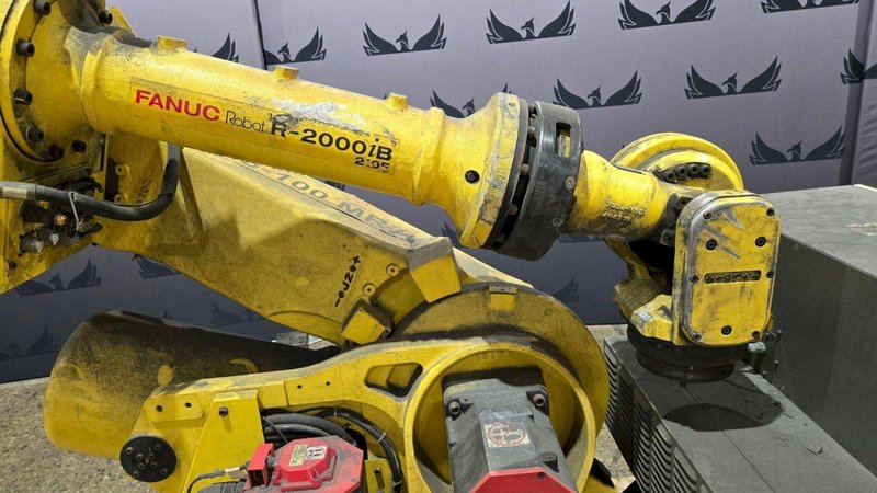 FANUC R-2000IB/210F + R30IB ROBOT ARM AND CONTROL CABINET USED