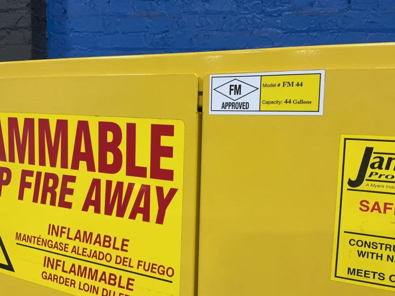 JAMCO PRODUCTS 44 GAL FLAMMABLE CABINET  -  FM44