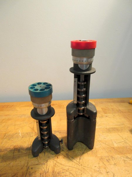 Cadillac Pla-Chek &amp; HG6 Height Stands 1 W/ 6" Riser- Auction Item