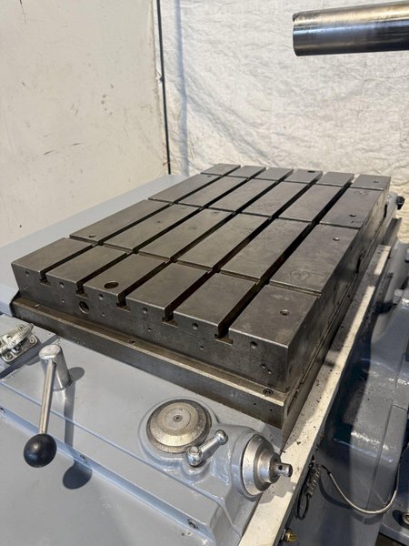 2.5" DEVLIEG 2B-36 SPIRAMATIC HORIZONTAL BORING MILL W/ TOOLING. STOCK # 0881425