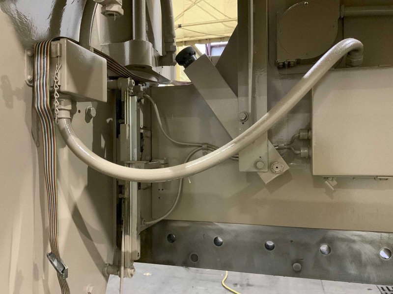 135-TON X 10' CINCINNATI HYDRAULIC PRESS BRAKE STROKE: STOCK #80580