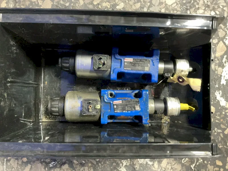 REXROTH 35 BAR SPOOL VALVES