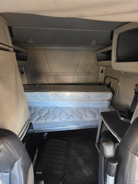 2022 Peterbilt 567 Stock #804173