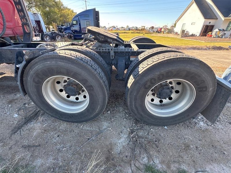 2020 Freightliner Cascadia 1FUJHHDVXLLLC1679