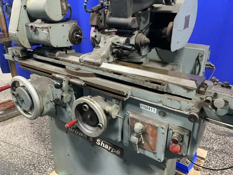 Brown &amp; Sharpe 6”x32” Table Tool And Cutter / Cylindrical Grinder