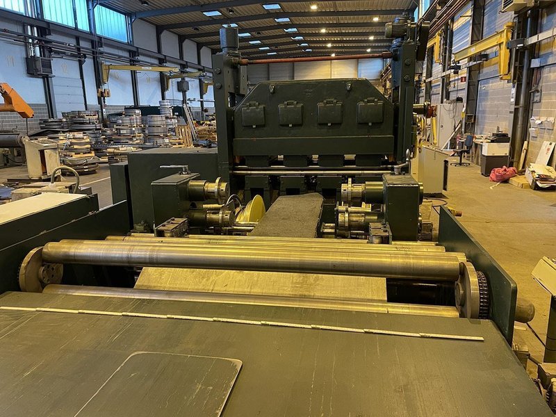 ZM 2050 x 4 mm decoiling &amp; cut to length &amp; slitting