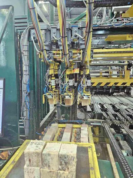 84" x 0.393" x 80,000# Red Bud Cut To Length Line