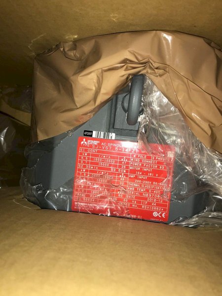 MITSUBISHI ELECTRIC  SERVO/SPINDLE MOTOR NEW IN BOX