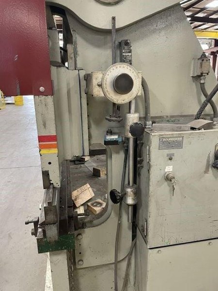 1990 Accurpress 710012 Hydraulic Press Brake (#5524)