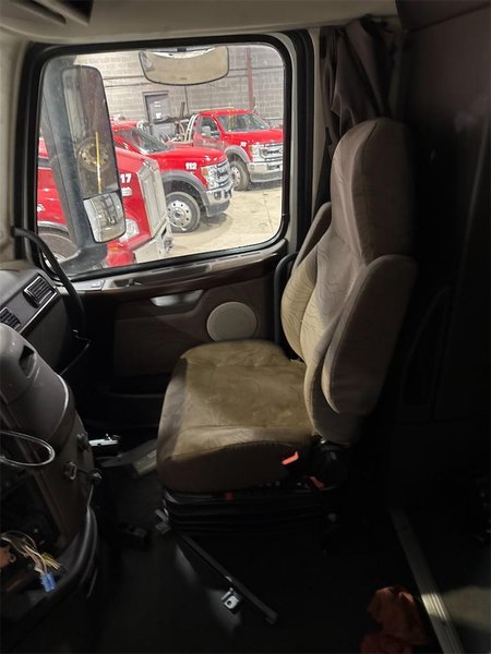 2018 Volvo VNL64T780