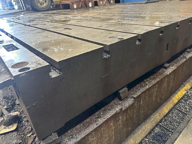 24&#039; X 12&#039; X 14&quot; STEEL T-SLOTTED FLOOR PLATE: STOCK #23497