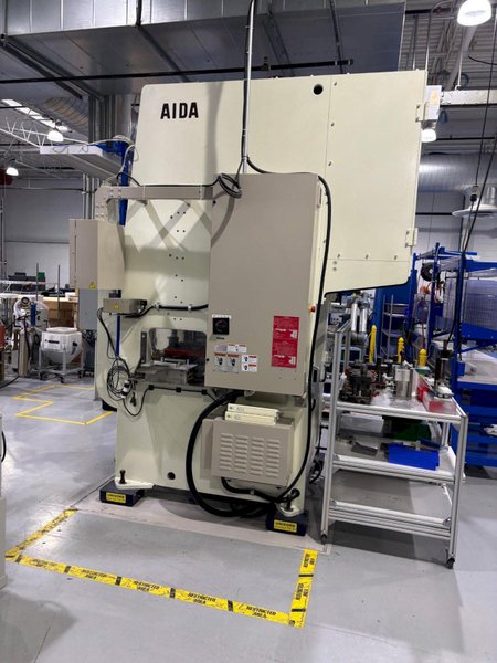 88 TON AIDA MODEL #DSF-N1-800 GAP FRAME SERVEPRO SERVO PRESS 6.3” STROKE : YOBRO #25100