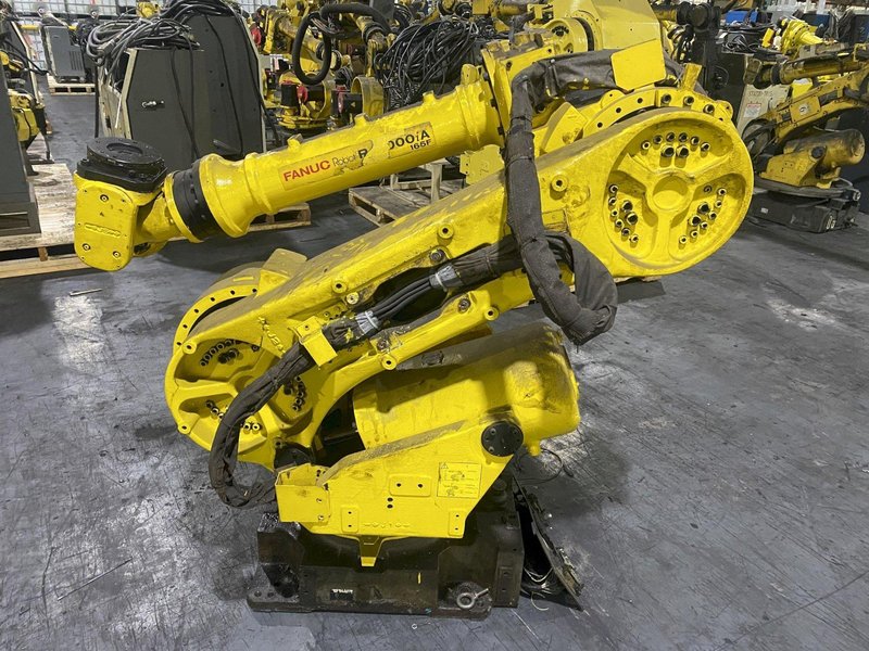 FANUC – R-2000iA/165F w/ R-J3iB Controls PARTS ONLY