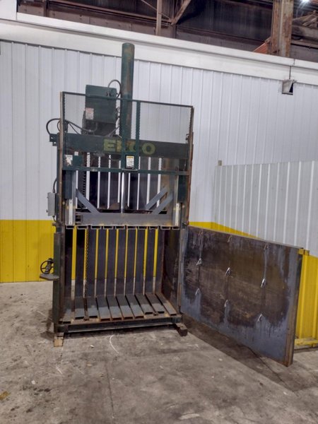 48&quot; X 48&quot; X 24&quot; EPCO VERTICAL HYDRAULIC BALER: STOCK #22919