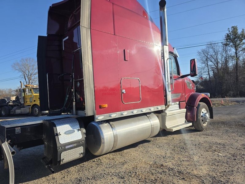 2022 Peterbilt 567 804177
