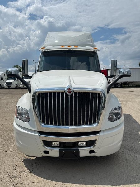 2023 International LT625 3HSDZAPR2PN563626