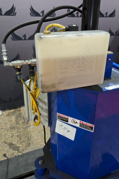 ZORIN HPC-405 5G HYDRAULIC PAIL CRUSHER USED 115V