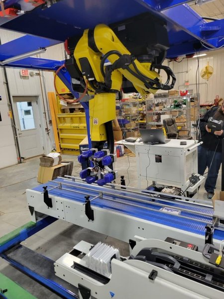 Fanuc M10iD/12 6-Axis Robot w/12kg Payload, 2021 – (Open Box Demo)