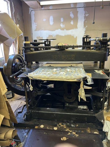 Seybold Dual Head Die Press