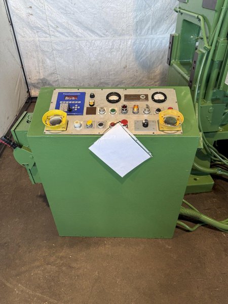100 TON MINSTER P2-100-48 PIECE MAKER STRAIGHT SIDE HIGH SPEED PRESS. STOCK # 0883425
