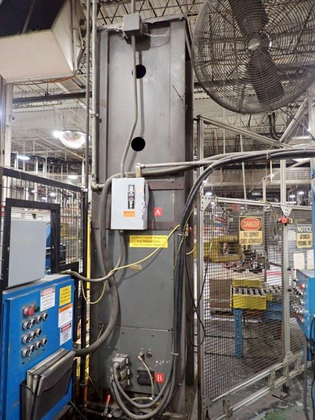 FANUC M-400 ROBOT W/ R-00J CONTROL: YOBRO #24276