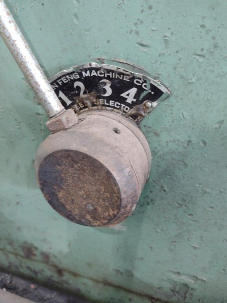 1981 KBC LIAN FENG MODEL #LF-40 2 DIE THREAD ROLLER IN-FEED &amp; THRU-FEED: STOCK #19189