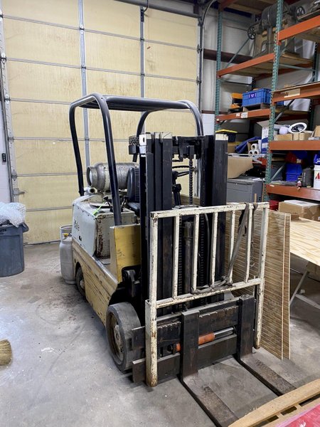 4,000 LB YALE PROPANE FORKLIFT. STOCK # 0629122