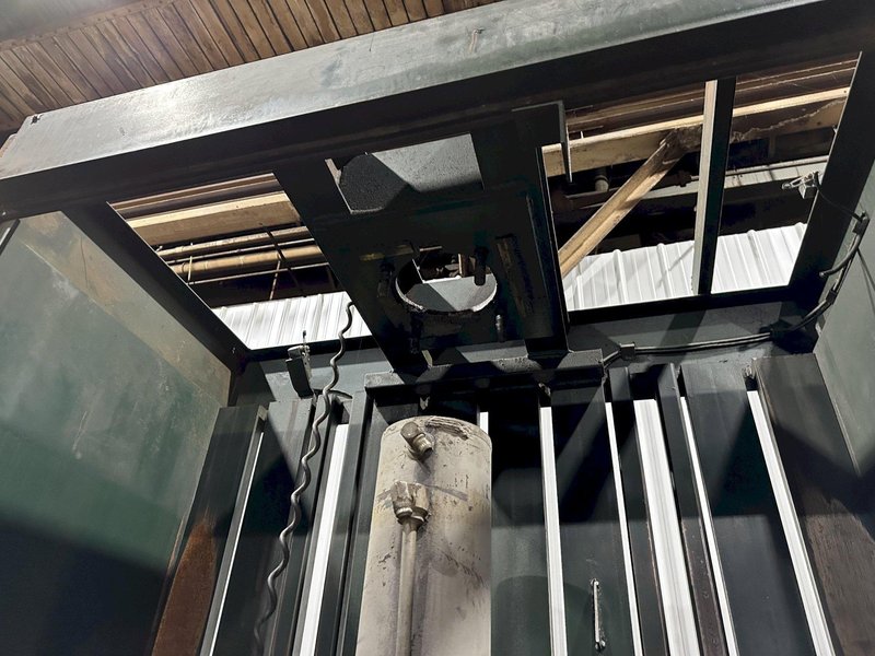 60&quot; X 30&quot; X 20HP PIQUA MODEL #30 VERTICAL HYDRAULIC CARDBOARD BALER: STOCK 17412