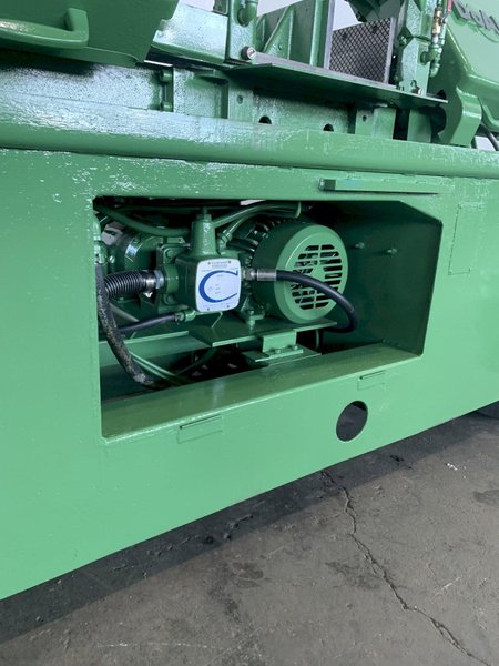 12" X 16" DOALL MODEL C-80 HORIZONTAL BANDSAW. STOCK # 0686624.