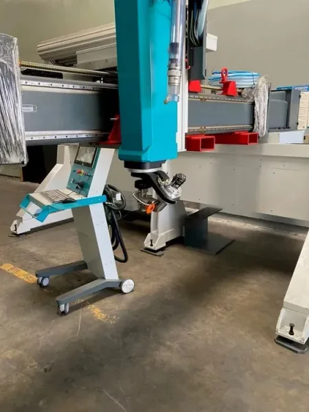 2023 FLOW MACH 200 3020 PIVOT | Waterjet Cutters