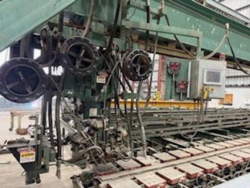 Ogden Plate Seam Welder w/ material handling