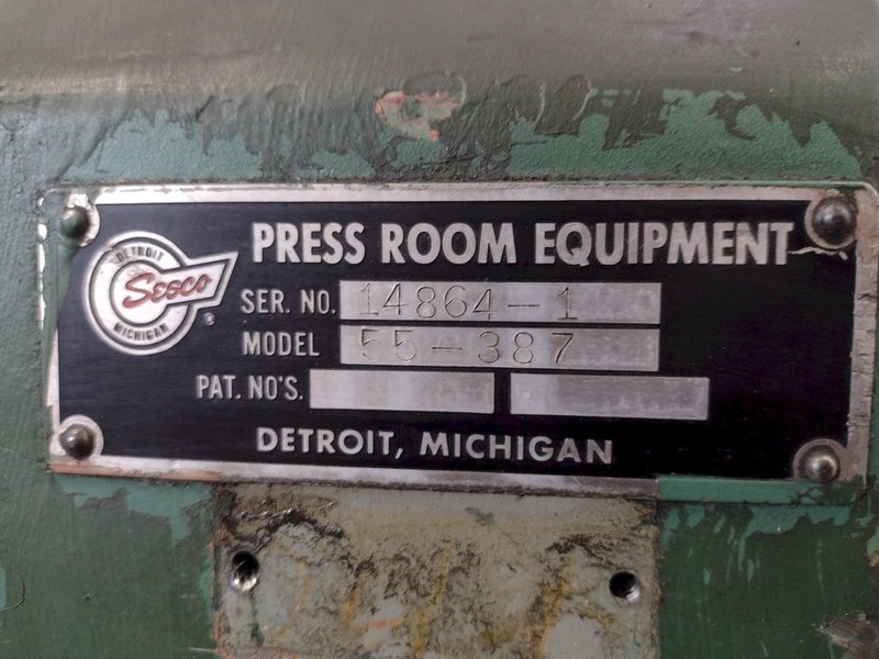 10,000 LB X 30&quot; SESCO MODEL 55-387 MOTORIZED COIL REEL UNCOILER: STOCK #18543