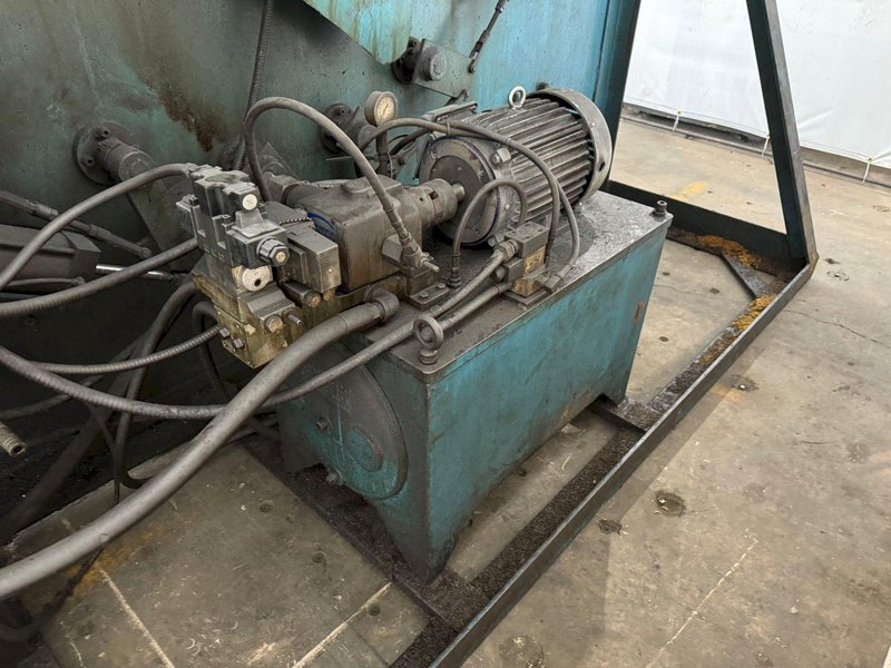 KENT ACCUMULATOR WITH 1.5 COIL CAPACITY. STOCK # 0680724