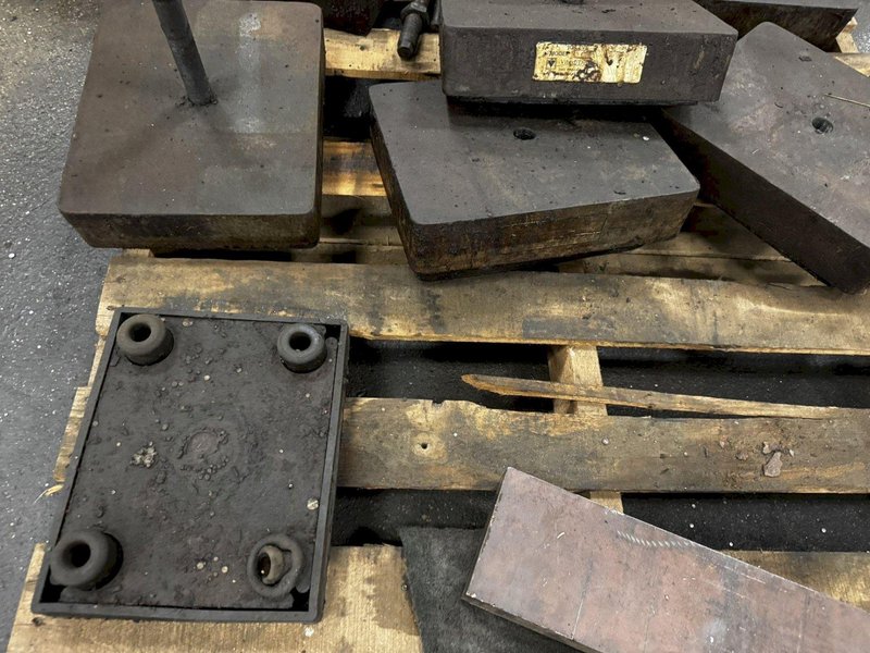 12&quot; LONG X 10&quot; WIDE X 2-3/4&quot; TALL VIBRO-DYNAMIC PRESS ISOLATION PADS(QTY7) STOCK # 0883225