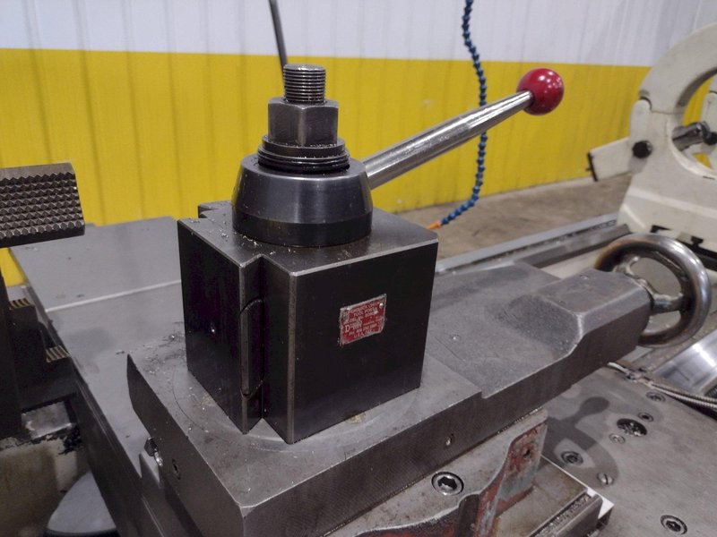 TOS MODEL #SUS-80 ENGINE LATHE : YOBRO 25404