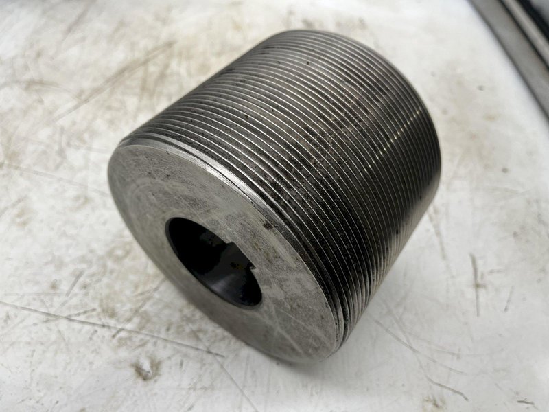 (2) 1.000-8 UNRC INFEED DIE DIA 5.497 / 593609 CENTRAL 36670: stock 16368