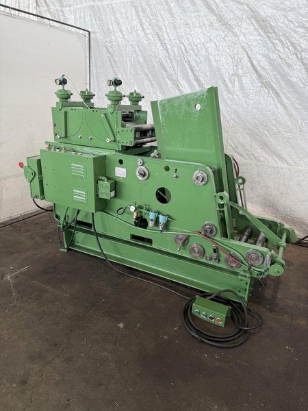 8,000 LB X 18" X .250" REGAL COIL CRADLE &amp; STRAIGHTENER. STOCK #1226924