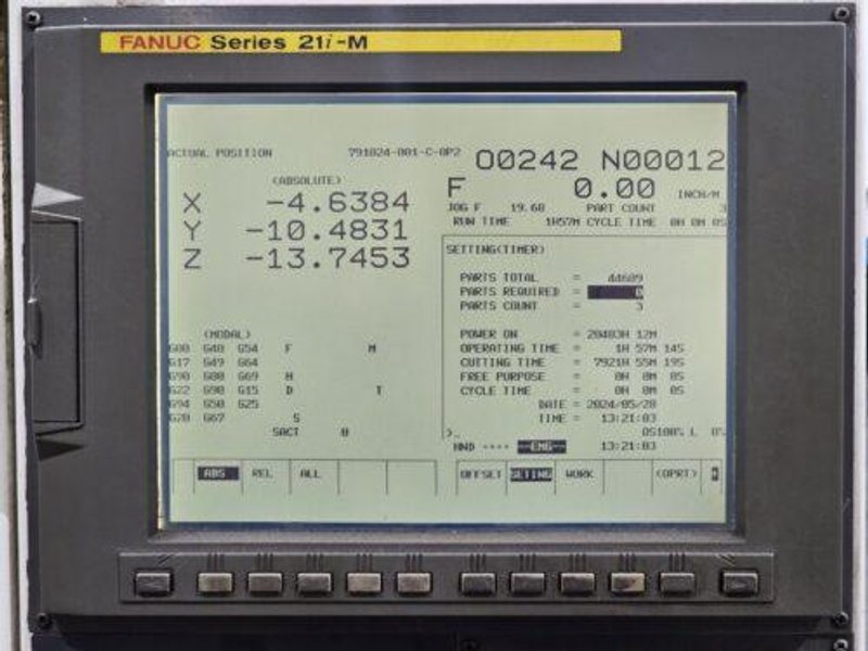 Kira VTC-40B CNC Vertical Machining Center