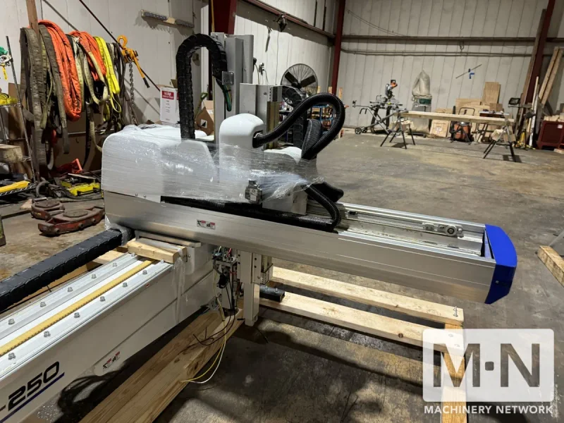 YUSHIN MODEL RAII-A-250DL SERVO ROBOT MFG 2007