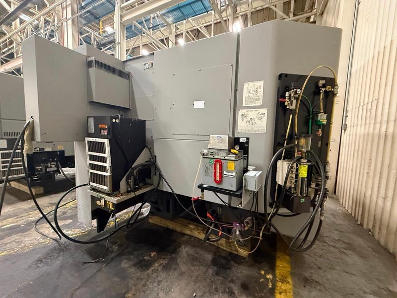 Mori Seiki NHX4000 400mm CNC HMC, 2012 – ChipBlaster Coolant Filtration System, Chip Conveyor, Tooling