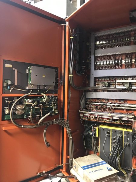 Kitamura Mycenter-500 500mm HMC, 1998 -10,000RPM, CAT50, Chip Conveyor, High Pressure Coolant, 4th Axis, Coolant Thru Spindle