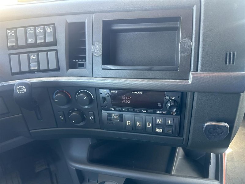 2023 Volvo VNL64T860 4V4NC9EJ5PN307510