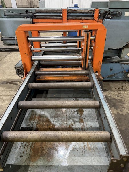 21" X 31" SCOTCHMAN SHA-3121 AUTOMATIC HORIZONTAL MITERING BANDSAW. STOCK # 0114126