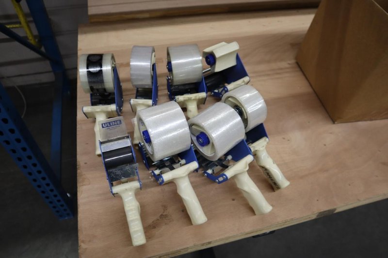 Uline (8) Tape Guns- Auction Item