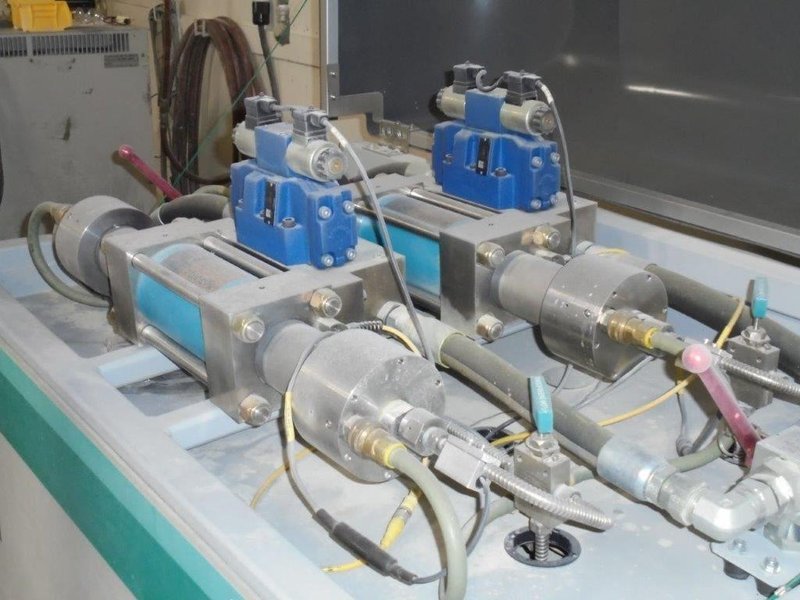 Motoman K10M (2) Station Cell Robot, 2016 – Flow 7X 50 HP Intensifier Pump