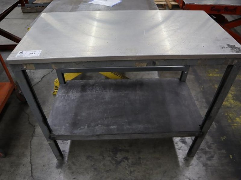 Metal Table w LOwer Shelf- Auction Item