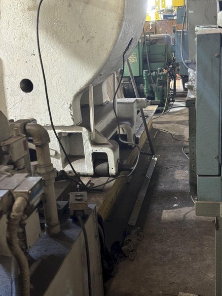 400 TON X 108&quot; CHAMBERSBURGH WHEEL PRESS. STOCK # 0889025