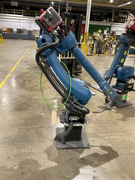 FANUC ARC MATE 120ID/12L ARC  W R30IB CONTROLLER + FRONIUS TPS 400I WELDER