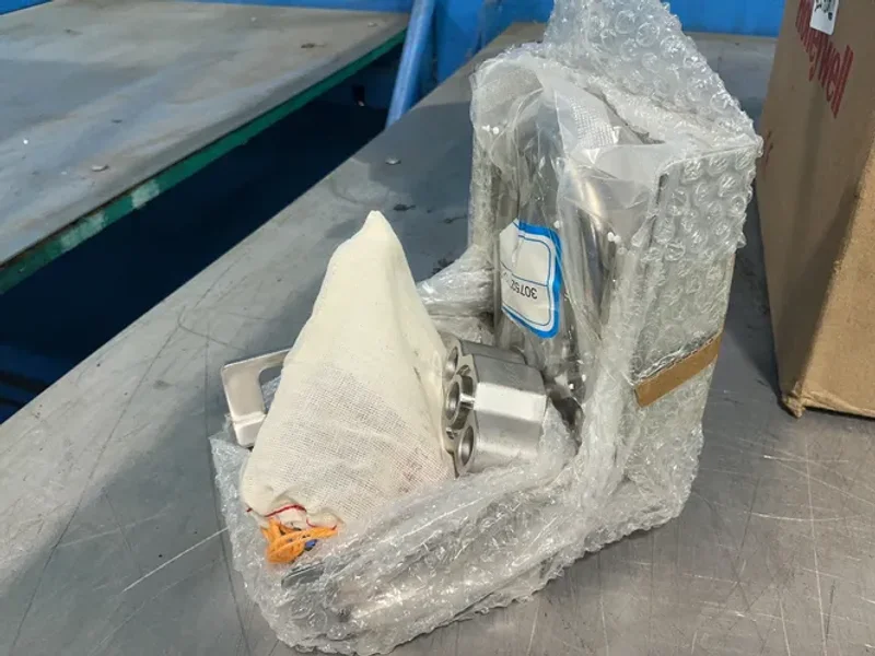 Honeywell 4500 Psi Differential Pressure Transmitter - Std720-e1hc4as-1-a-adc-11s-a-20a0-00-0000