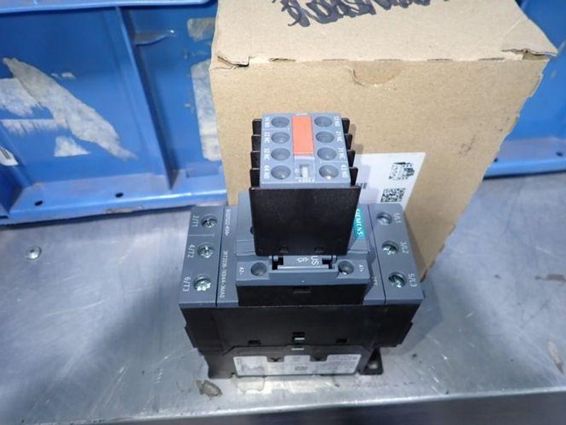 SIEMENS ACTUATOR  -  3RT2036-1KB44-3MA0